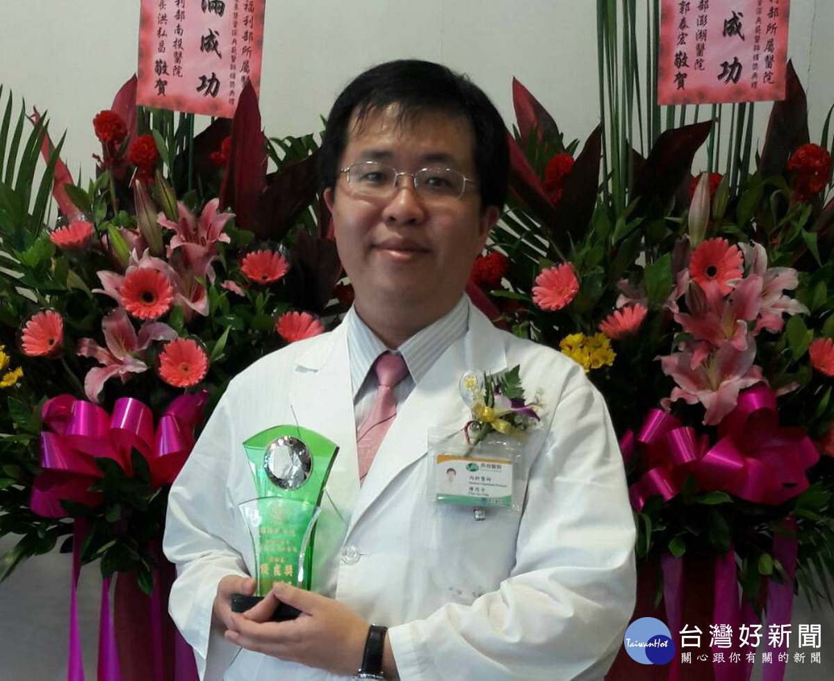 陳筠方主任到南投醫院服務解決癌症患者許多不便。