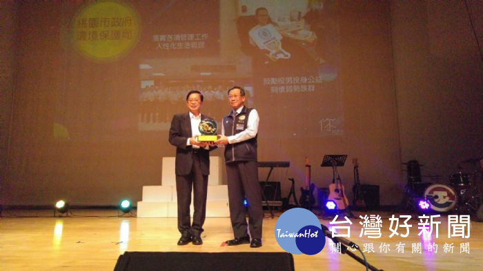 桃園市環保局善用替代役男的人力,在勤務分配與輔導管理上表現出眾,獲內政部評選為「替代役績優單位」。