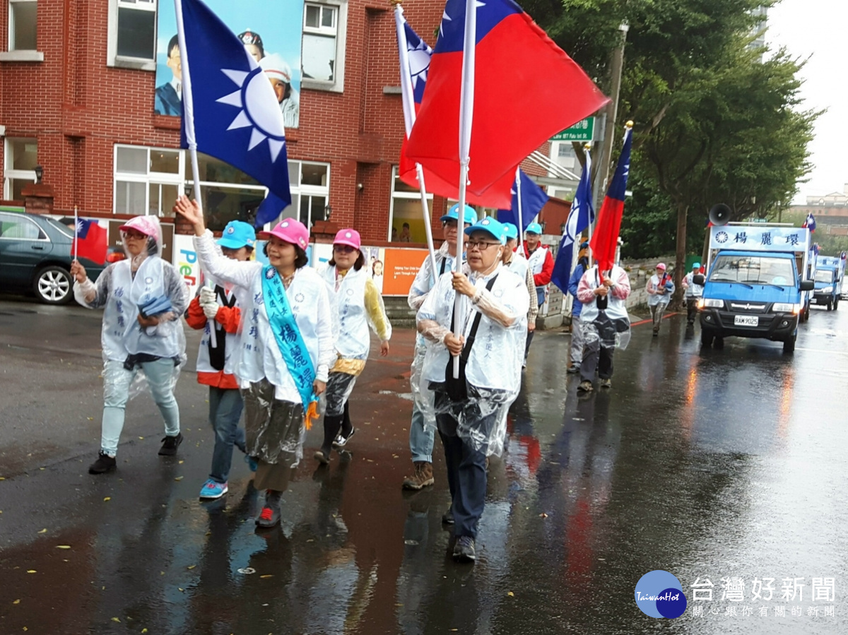 楊麗環推出我愛國旗運動 宣傳車將走遍桃市各角落