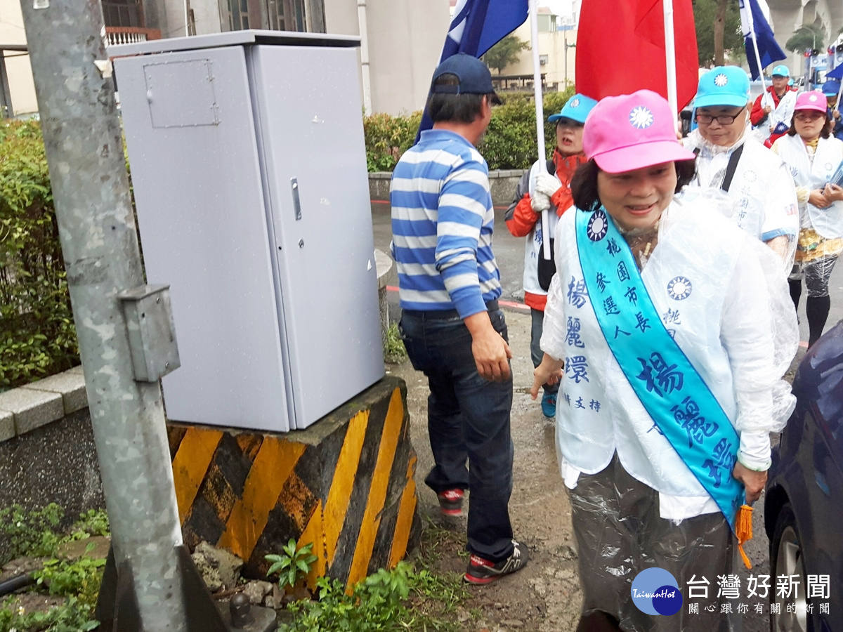 楊麗環推出我愛國旗運動 宣傳車將走遍桃市各角落