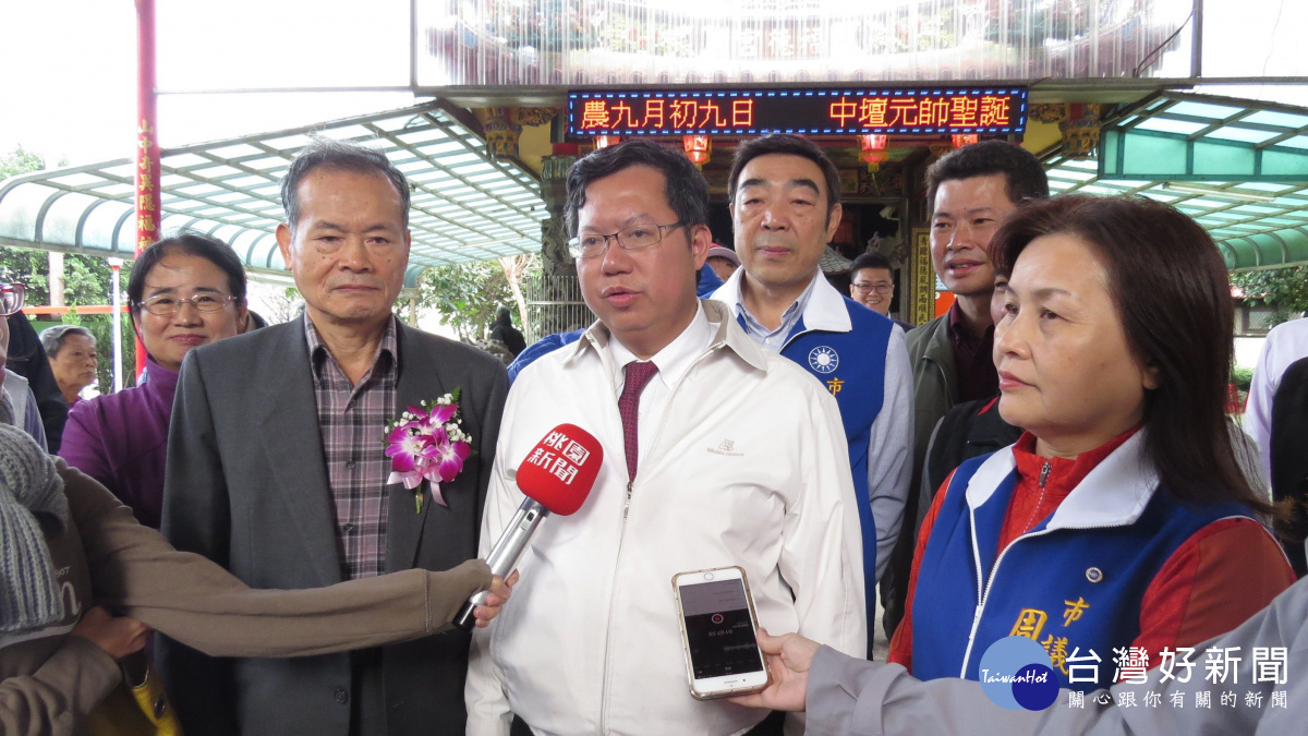 鄭市長表示，未來會重新整理基地，保留土地公廟及幼兒園，並預計興建里集會所。