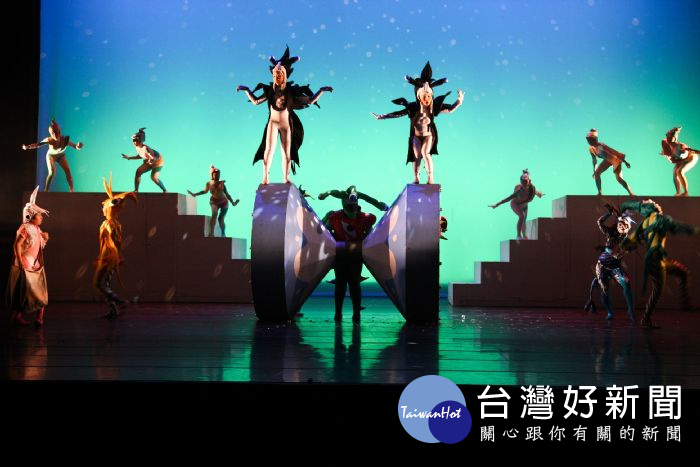 舞鈴劇場推出經典作品《奇幻旅程》，將於桃園展演中心帶來既歡樂又奇幻的感官震撼。