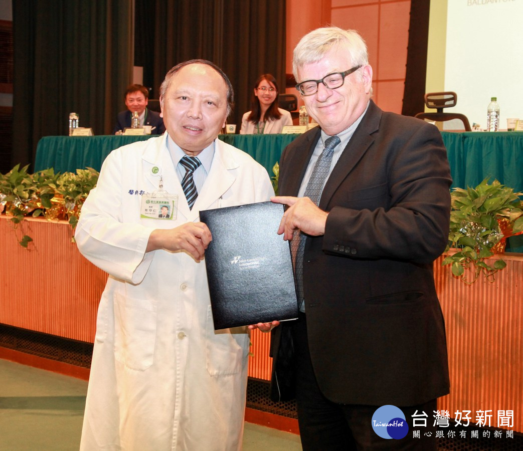 全台第一家通過JCI第六版認證 彰基醫療品質認證獲JCIA證書