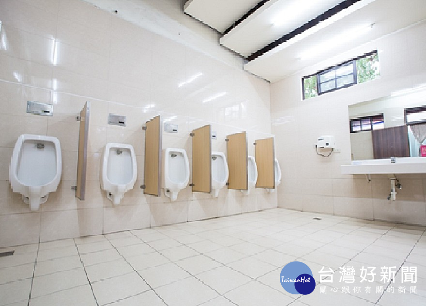 台北市孔廟的公廁,得到宗教寺廟類公廁最高榮譽「標竿獎」,成為全台北市績優公廁的指標。(圖/台北市環保局)