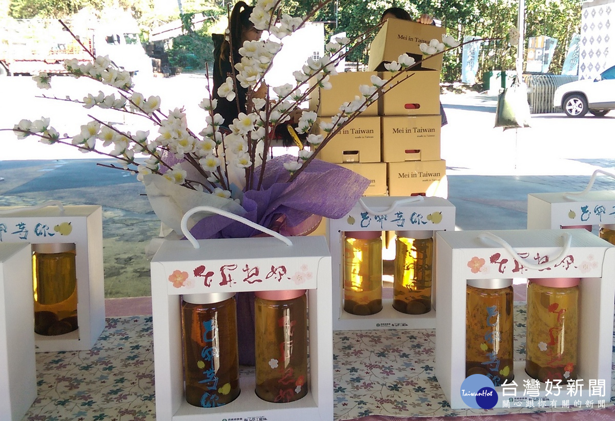 「花開.等你」新酒發表。〈記者吳素珍攝〉
