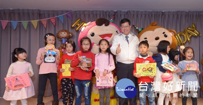 鄭市長表示,市府會陸續增加兒童及親子設施,讓孩子們都可以在這裡成長茁壯。