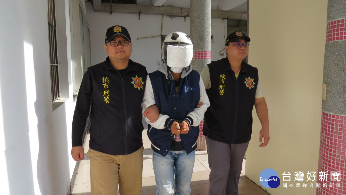 楊梅分局，破獲兩處以大樓改裝的大麻種植及製毒工廠，逮捕涉案魏姓及尼泊爾籍金姓男子。