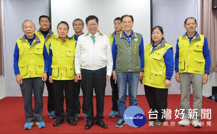 鄭市長表示,市府將並持續媒合企業投入防災社區的建置,擴大防災社區據點。