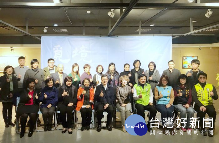 莊秀美表示,這次展覽從8個縣市藝術家當中,精挑細選出43幅精彩作品,歡迎市民參觀。
