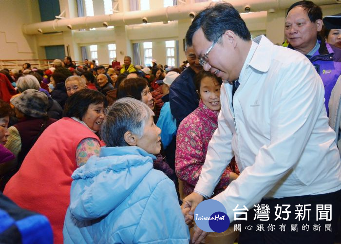 桃園市長鄭文燦前往八德區,出席「八德區建設說明會」。