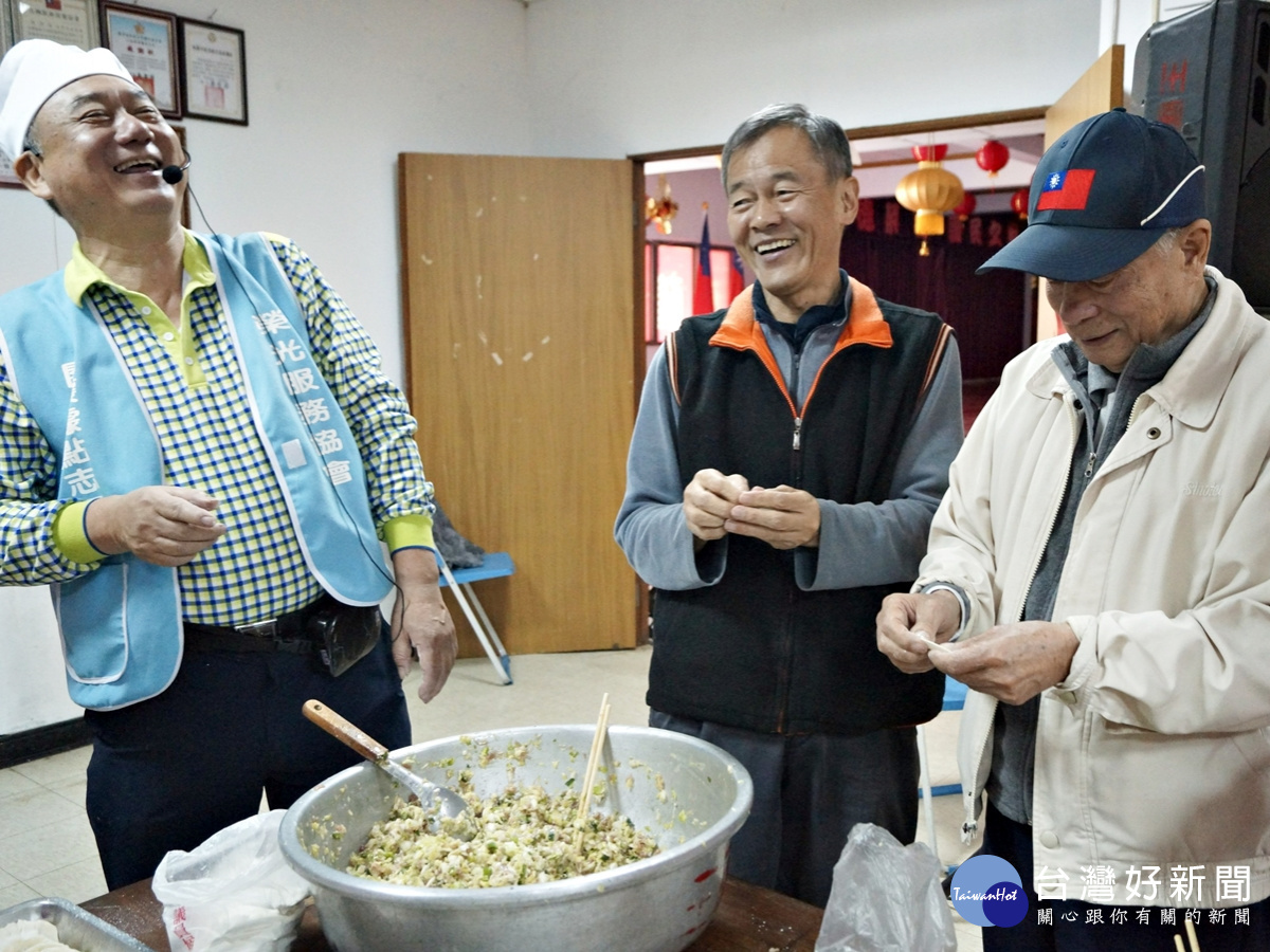 眷村好食光麵麵好聚道 八德榮家包水餃憶從前