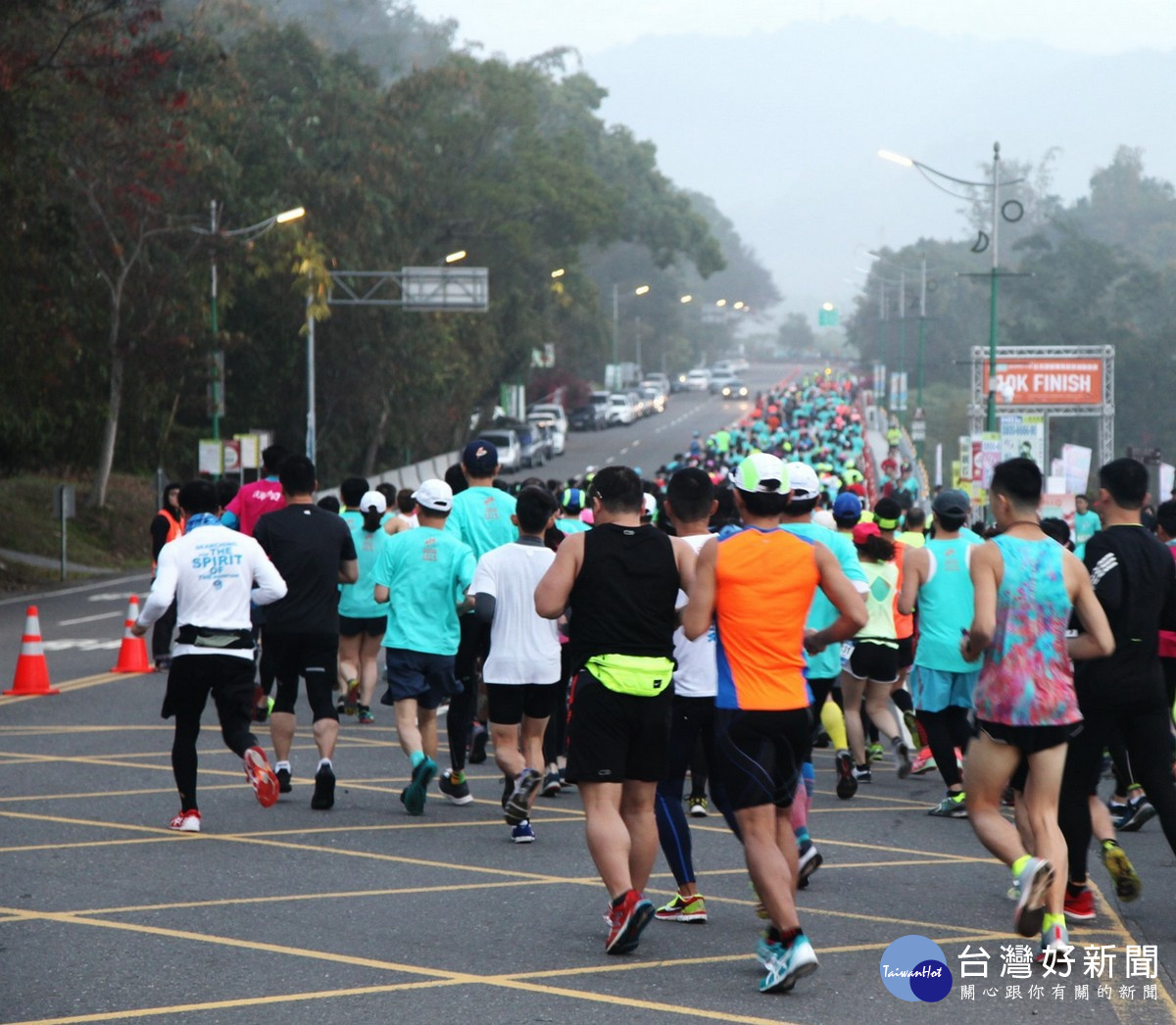 2018日月潭櫻舞飛揚環湖路跑賽出發了。