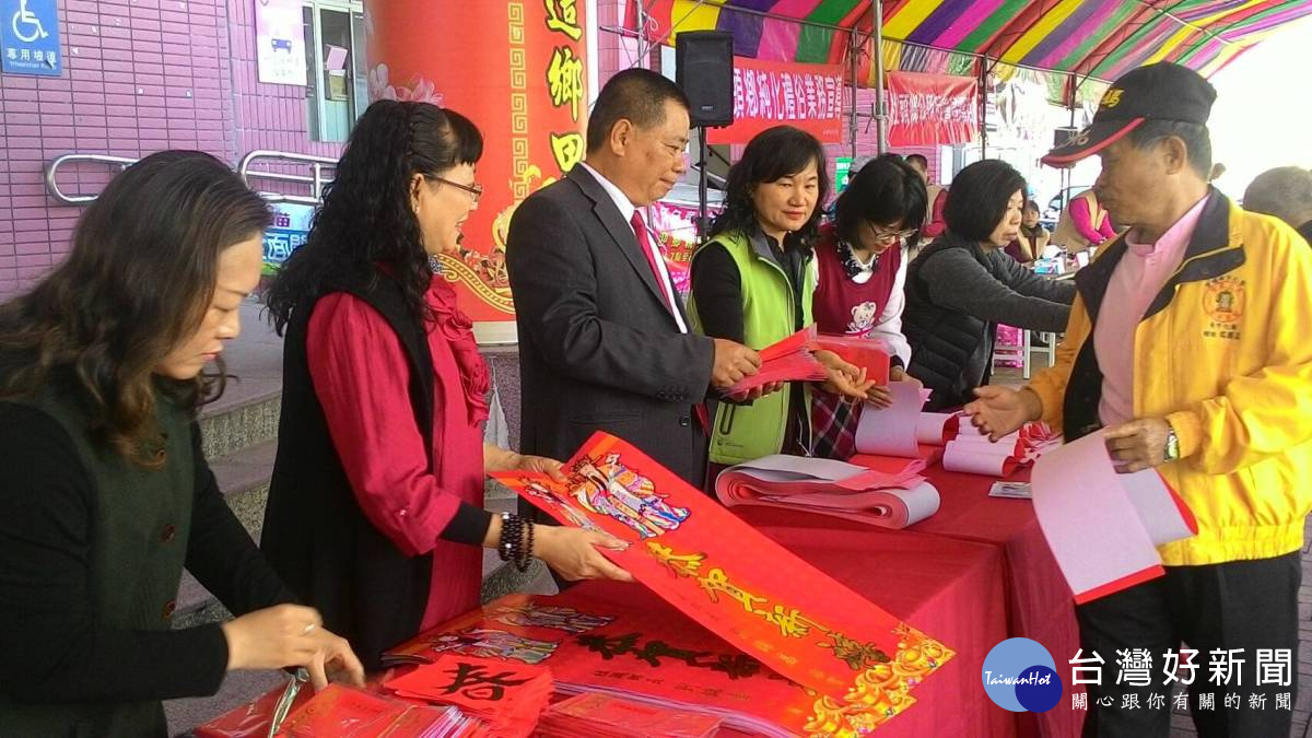 為宣揚傳統禮俗 社頭鄉舉辦迎春納福揮毫贈春聯活動