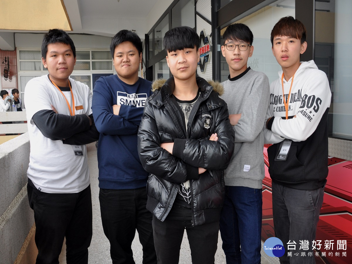 第一季奇林俠英雄聯盟 達德夜光龍完全壓制獲冠軍