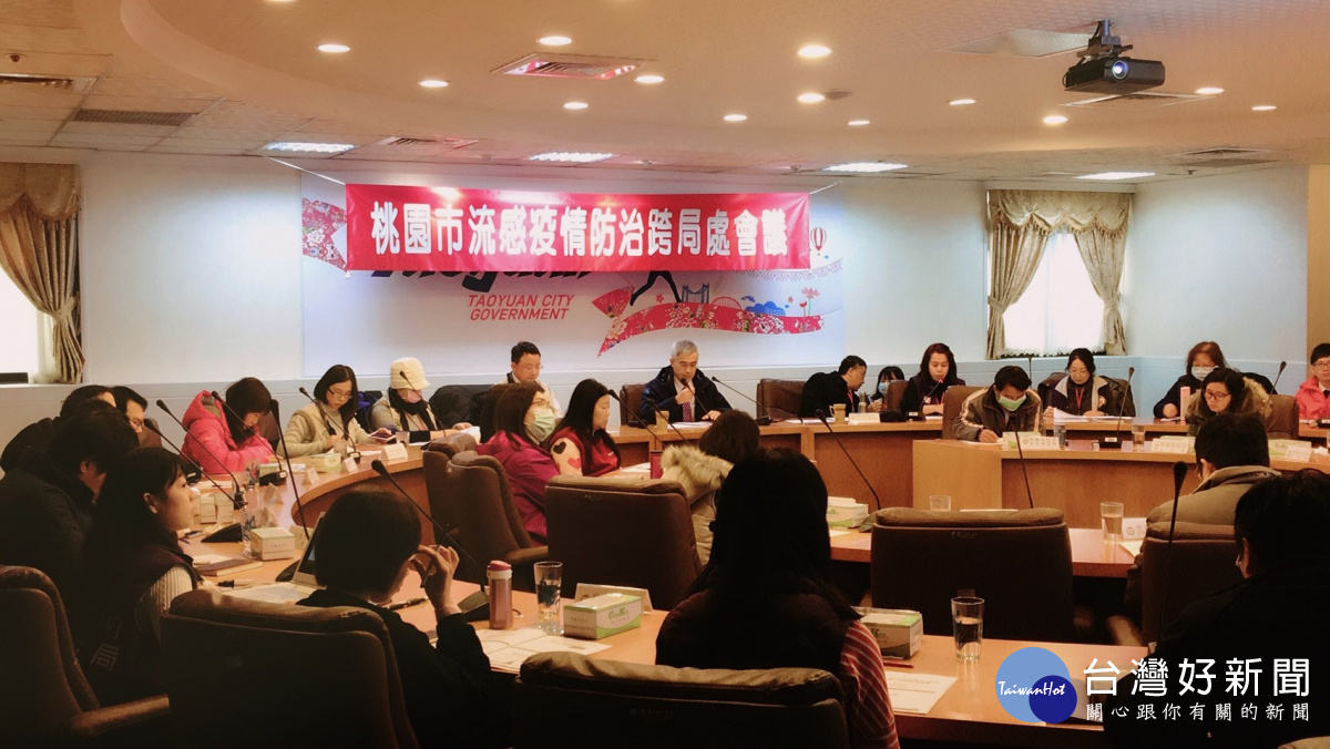 王文彥表示,因應流感疫情可能持續到春節,提醒民眾如有上呼吸道感染症狀時,可就近前往住家附近的診所就醫。
