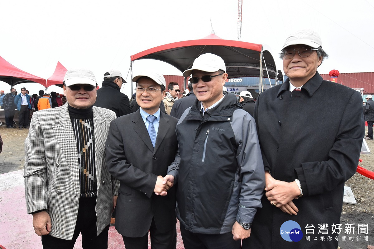 太陽光電新建工程動土典禮。圖／記者鄧富珍攝