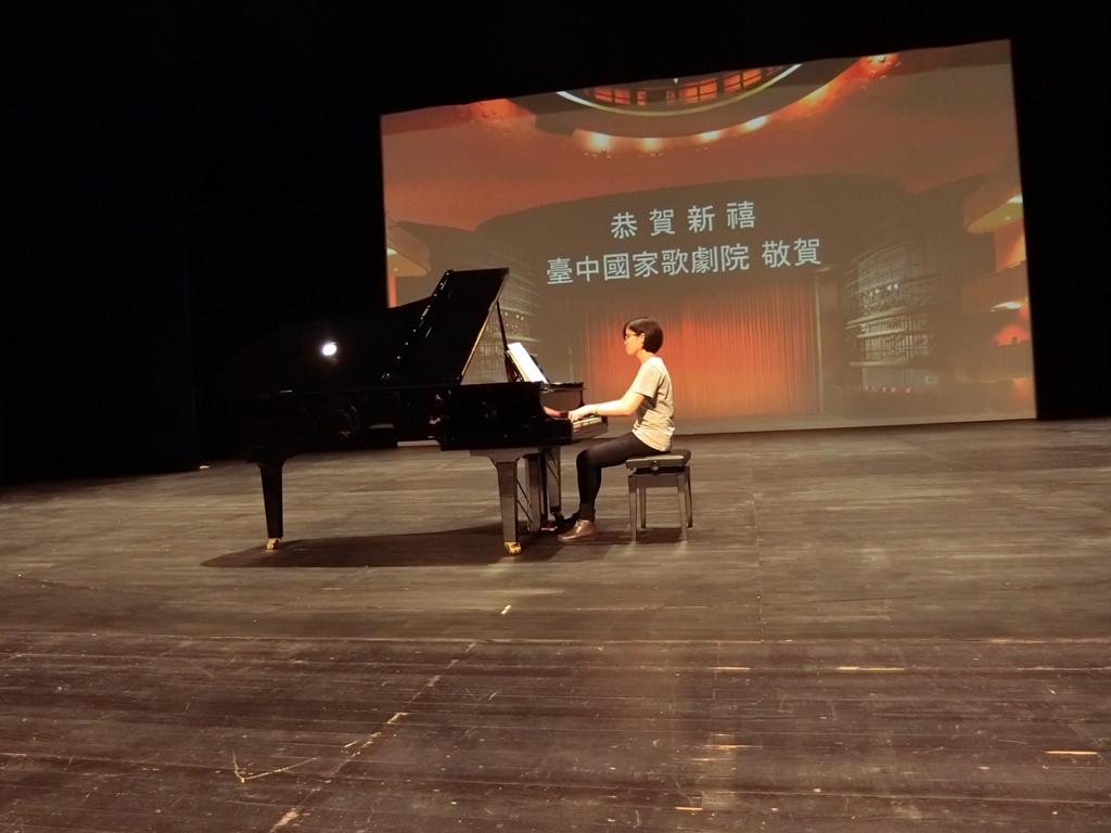 台中國家歌劇院大劇院增設完成旋轉舞台。（圖/記者賴淑禎攝）