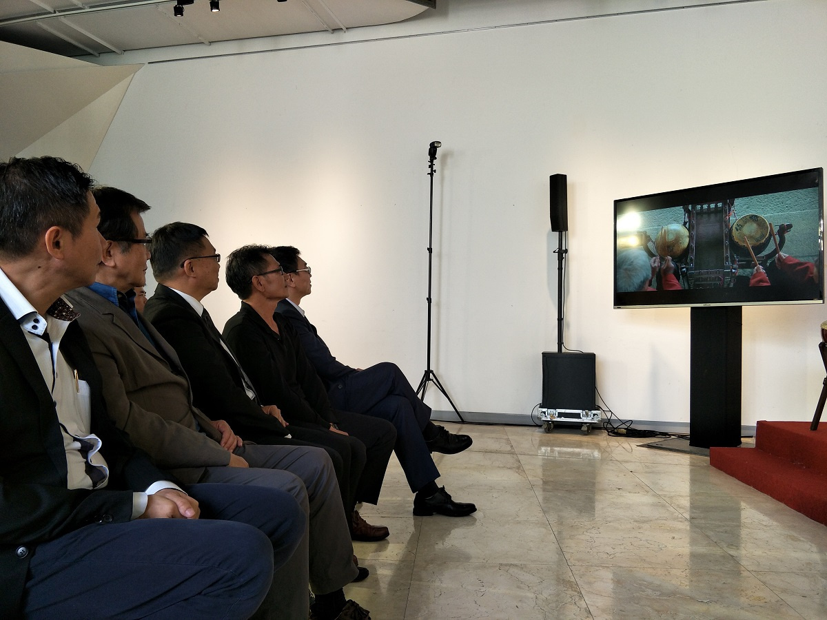 《匠人魂》第七輯「製鼓篇」紀錄彰化縣線西鄉永安製鼓匠人黃呈豐師傅,傳承家族製鼓手藝近70年,歷經滄桑卻堅持以傳統技術來製鼓的故事。圖/記者鄧富珍攝