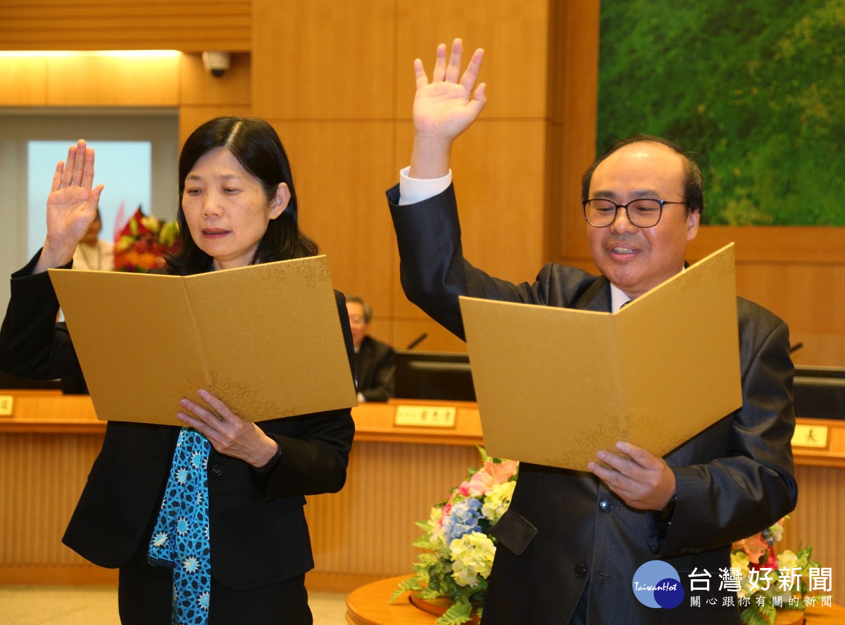 副市長呂衛青暨新北大眾捷運股份有限公司首任董事長布達宣誓就職典禮。(圖/記者黃村杉攝)