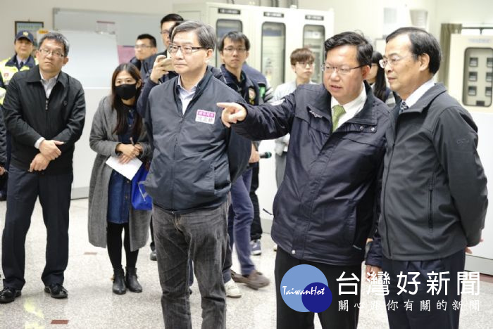 台電公司大潭發電廠響應桃園市的環保政策,增設空污防制設備,鄭文燦市長實地訪視。