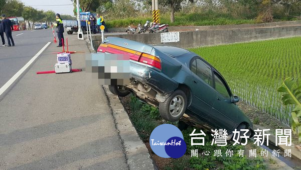 肇事駕駛心虛逃離現場，隔天警方掌握肇事車輛及駕駛人循線逮捕。（記者陳昭宗拍攝）