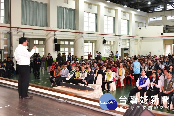 桃園市長鄭文燦,出席「桃園市南崁都市計畫區公二公園擴建工程地方說明會」。
