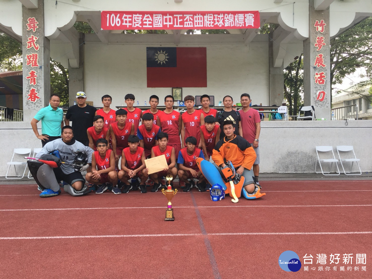 永平工商曲棍球隊是桃園市唯一的一支高中球隊,自86年參賽以來,榮獲無數次冠軍。
