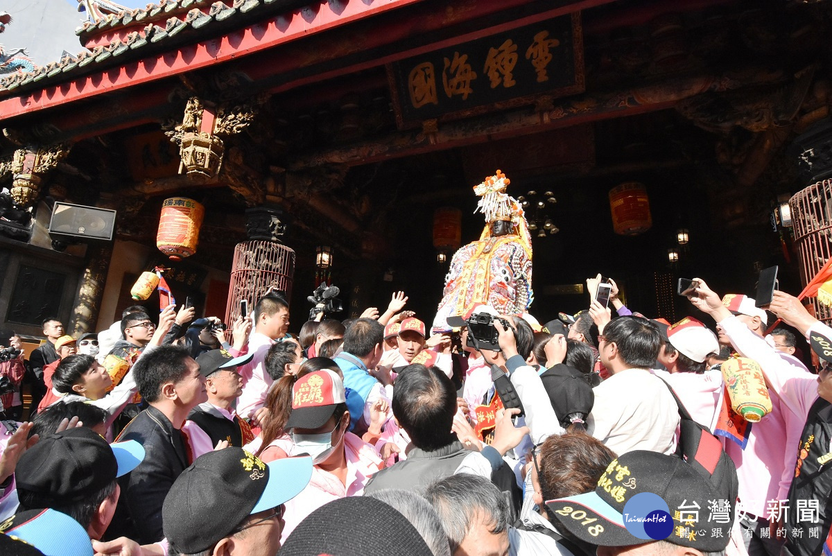 南瑤宮笨港進香活動「媽祖起駕」。