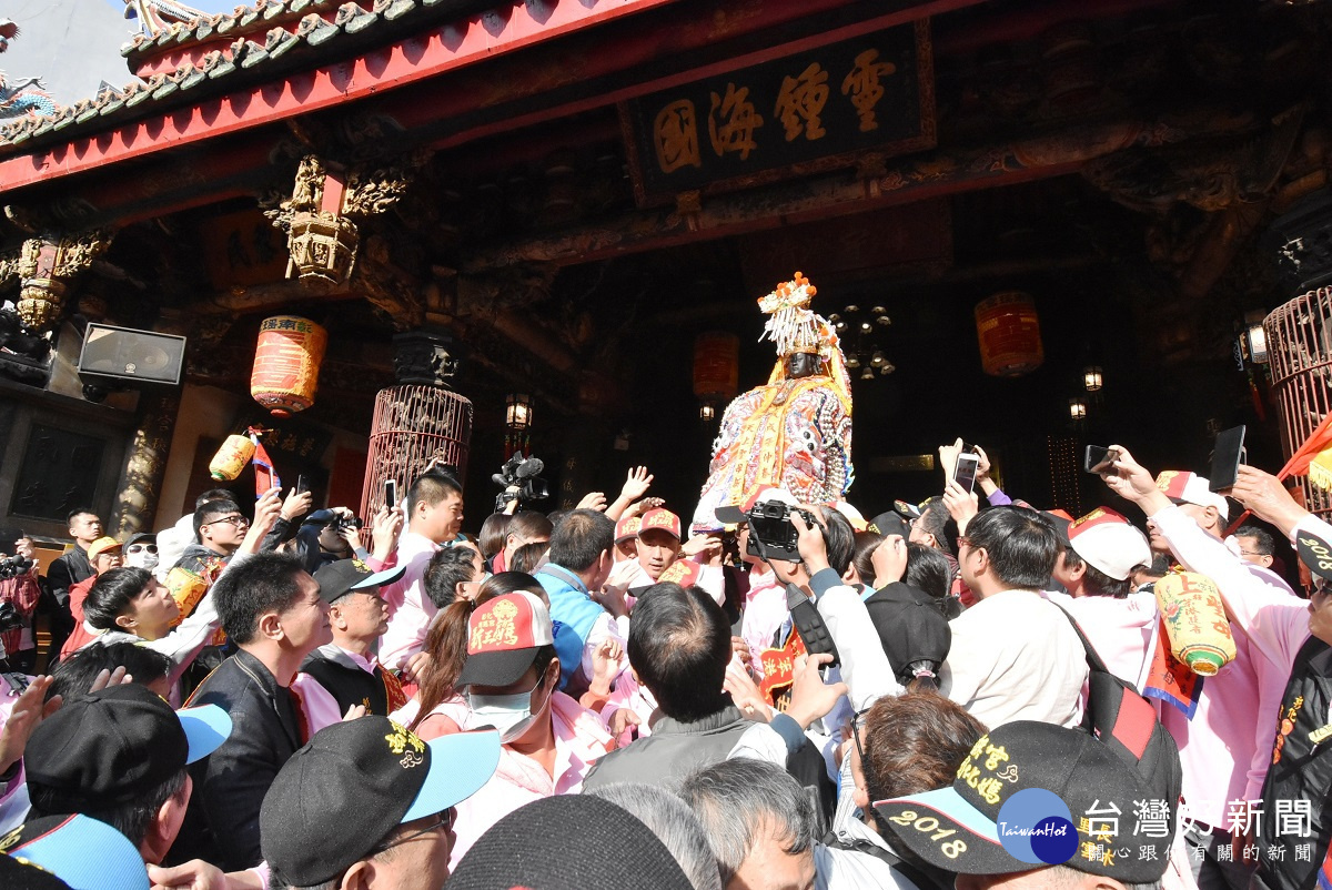 南瑤宮笨港進香活動「媽祖起駕」。