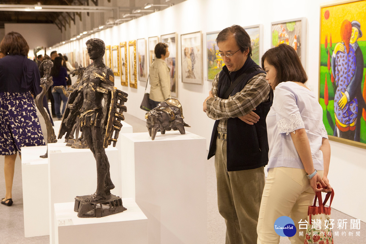 烏克蘭藝術家Igor Grechanyk是國際知名的當代雕塑家,他的作品總是吸引不少目光。