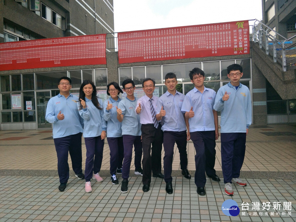六和高中大學個人申請再創佳績,通過第一階段共計354校系(人次),平均每人申請通過三個校系。