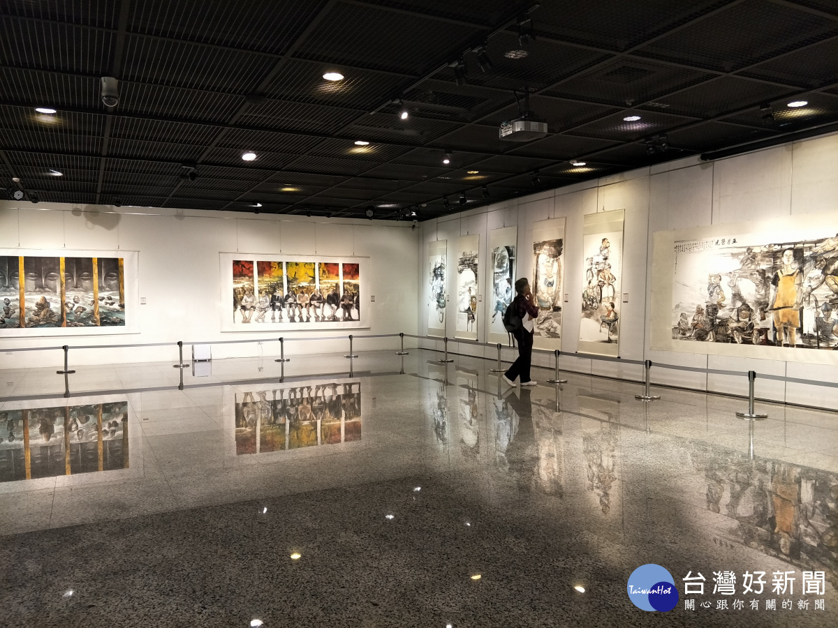 「世代語境」陳炳宏老師的水墨人物創作展。圖/記者鄧富珍攝