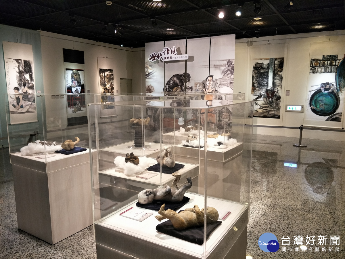 「世代語境」陳炳宏老師的水墨人物創作展。圖/記者鄧富珍攝