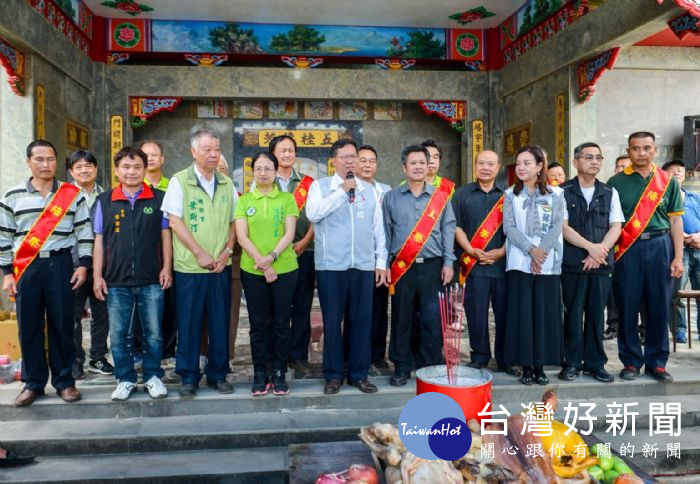 鄭市長表示，每年清明時節葉五美公春祭，都會有近萬名葉家子孫從全國及海外各地回到新屋永興里祭祖。