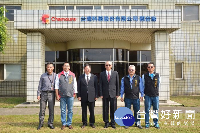 鄭市長表示,市府也鼓勵各企業成立工會,並透過團體協約形式爭取更好的勞動條件。