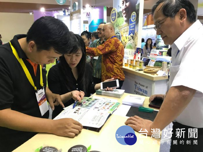 桃園農業博覽會把最新62項農機及技術共同展出,僅一週展館已接千萬訂單!
