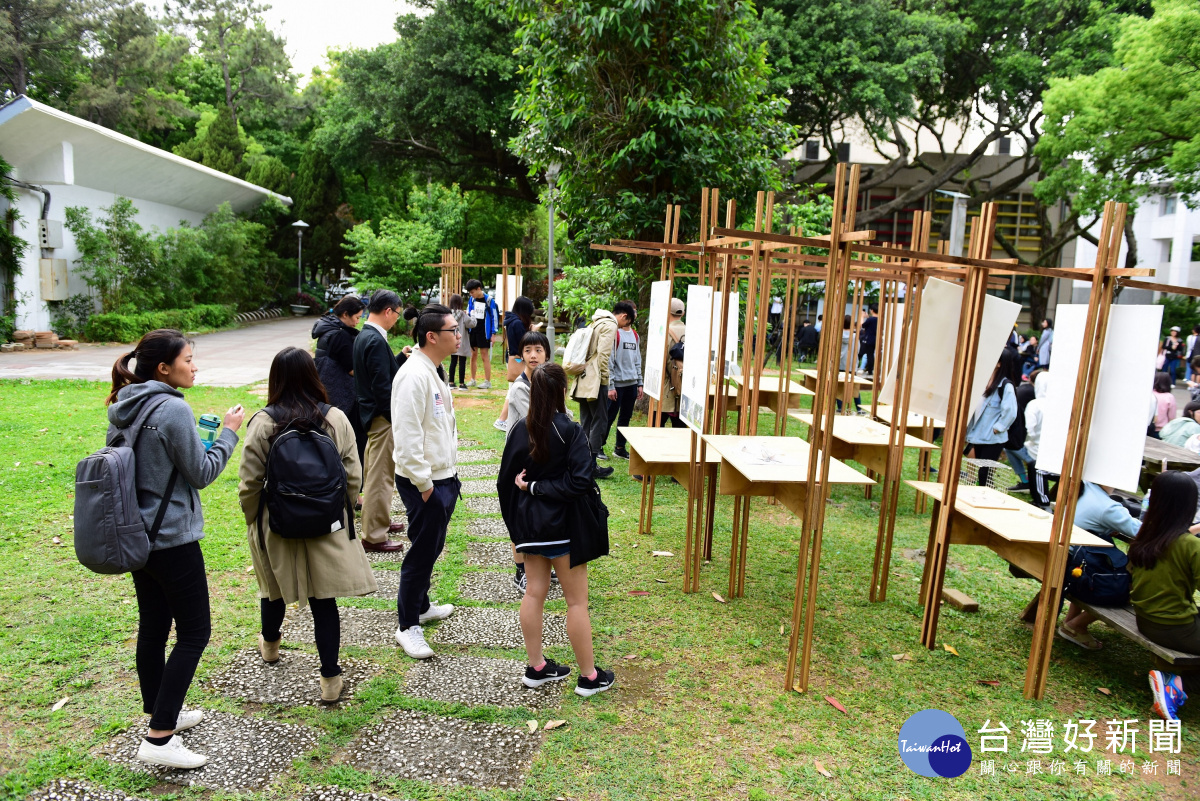 倪晶瑋表示，希望學生可以在每日生活的校園中，以創意回應這個空間，開啟全校師生與自然界各種元素的對話。