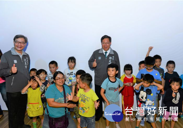 鄭文燦市長表示,適逢「世界地球日」,歡迎大家來農業博覽會的「碳索生活」,響應減塑新生活。