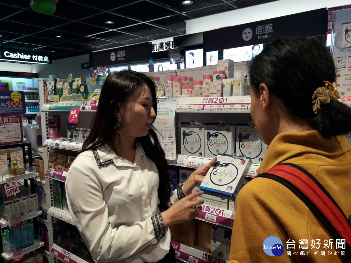 森田藥粧以100%日本進口頂級六重玻尿酸面膜獲得國際品質評鑑大賞。
