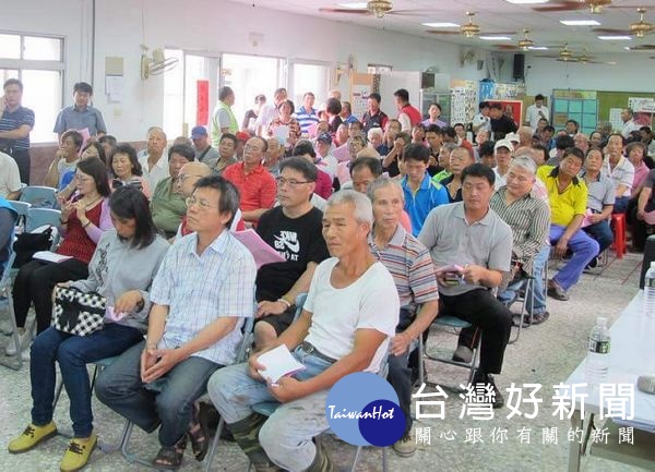 古坑鄉公所召開說明會,希望以最快最有效的方式協助農民辦理後續承租作業。