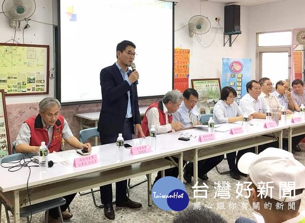 立委劉建國感謝國有財產署、雲林縣政府及古坑鄉公所重視農民承租權益,更樂見農民的辛苦能有收穫。