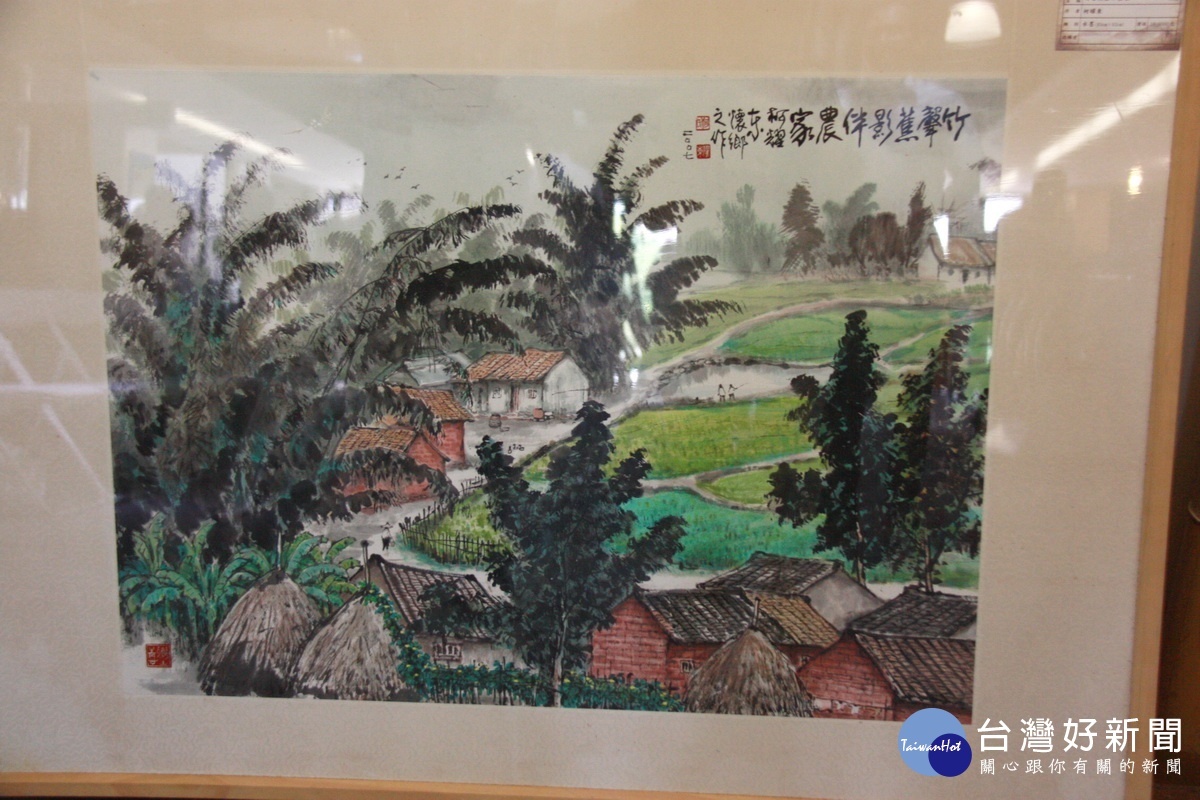 柯耀東大師懷鄉作品捐出義賣。(記者扶小萍攝)