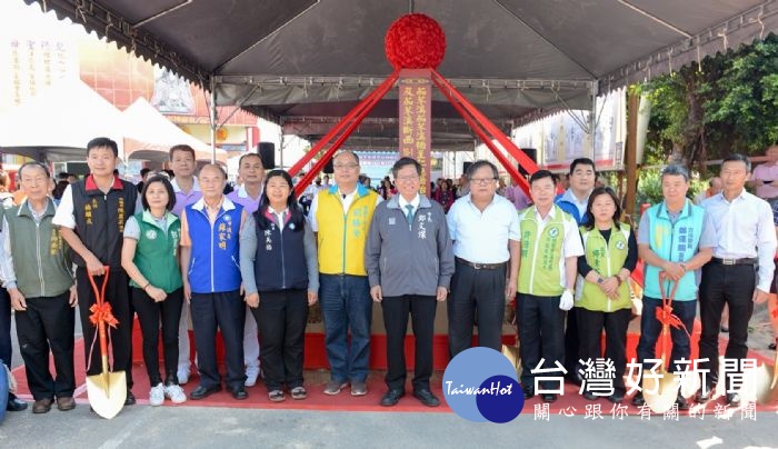 鄭市長表示,逐步完善茄苳溪水利工程基礎設施,未來也將規劃更多親水綠帶,達成治理及親水兩大目標。