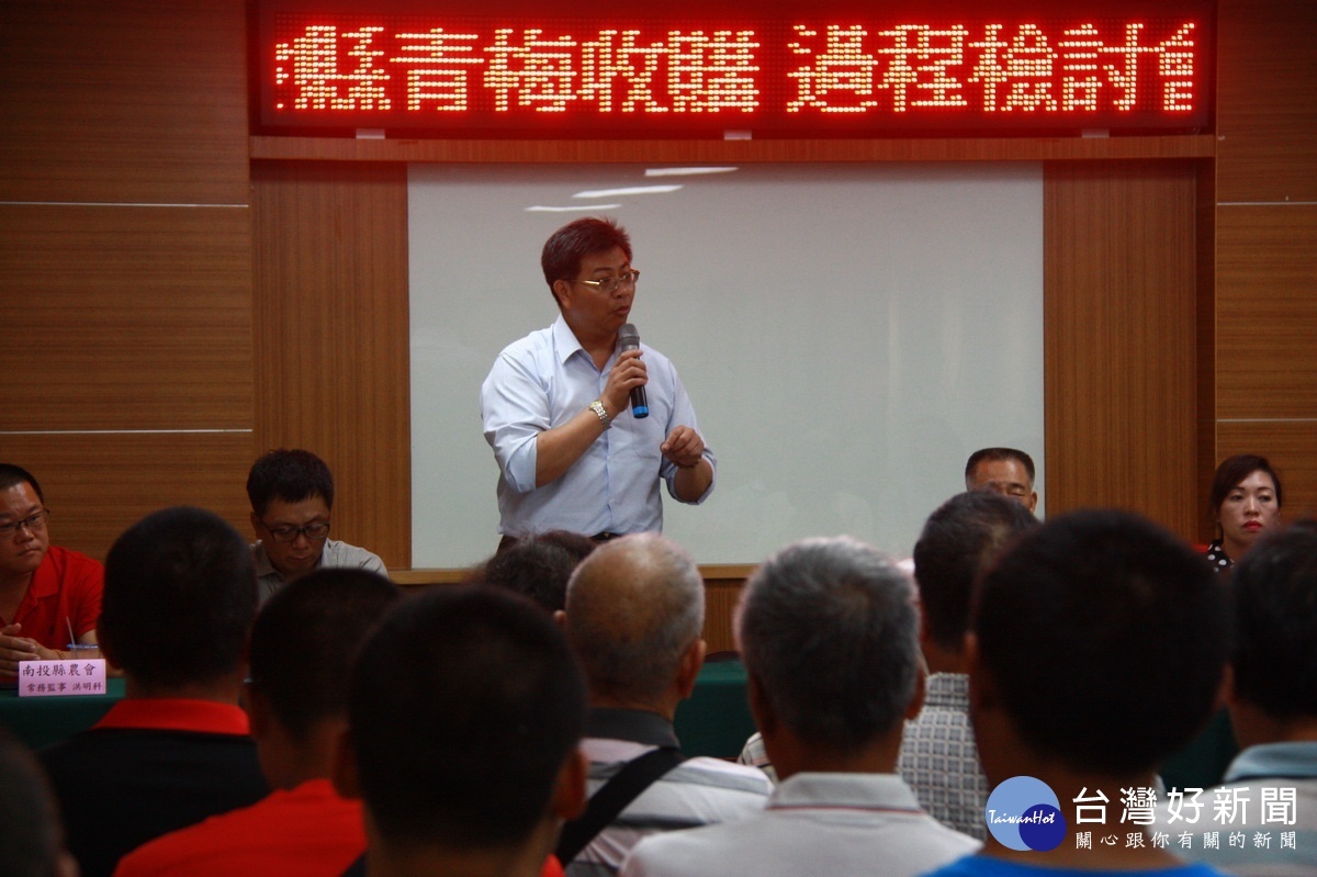 農業處長陳瑞慶說地方可結合花卉賞梅等資源串聯旅遊線。(記者扶小萍攝)