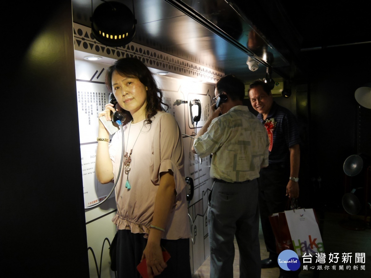 「臺灣文學行動博物館」以數位、互動的展場設計，傳遞臺灣文學之美。