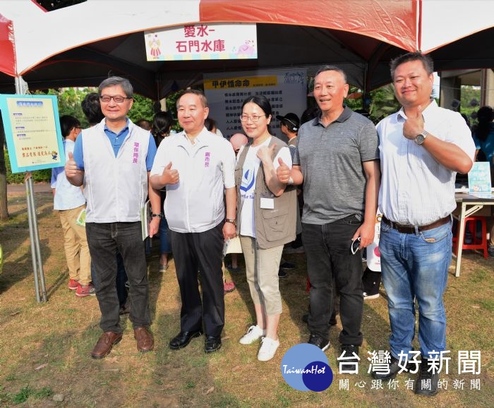 王明德表示,民眾可以由現場攤位認識桃園市環境教育設施場域、認識環境教育的多元面向及桃園市的環境特色。