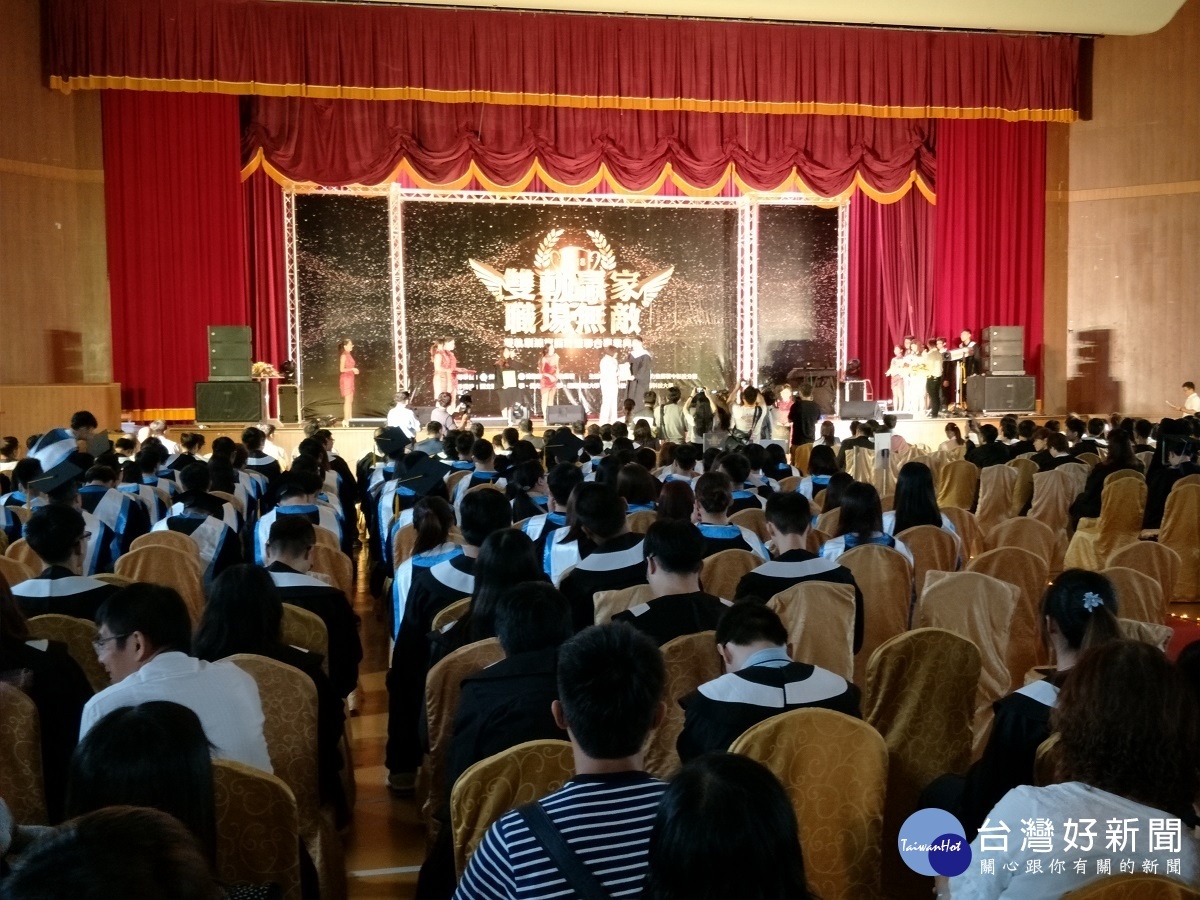 「就業大滿貫培訓營暨聯合畢業典禮」現場。圖/記者鄧富珍攝