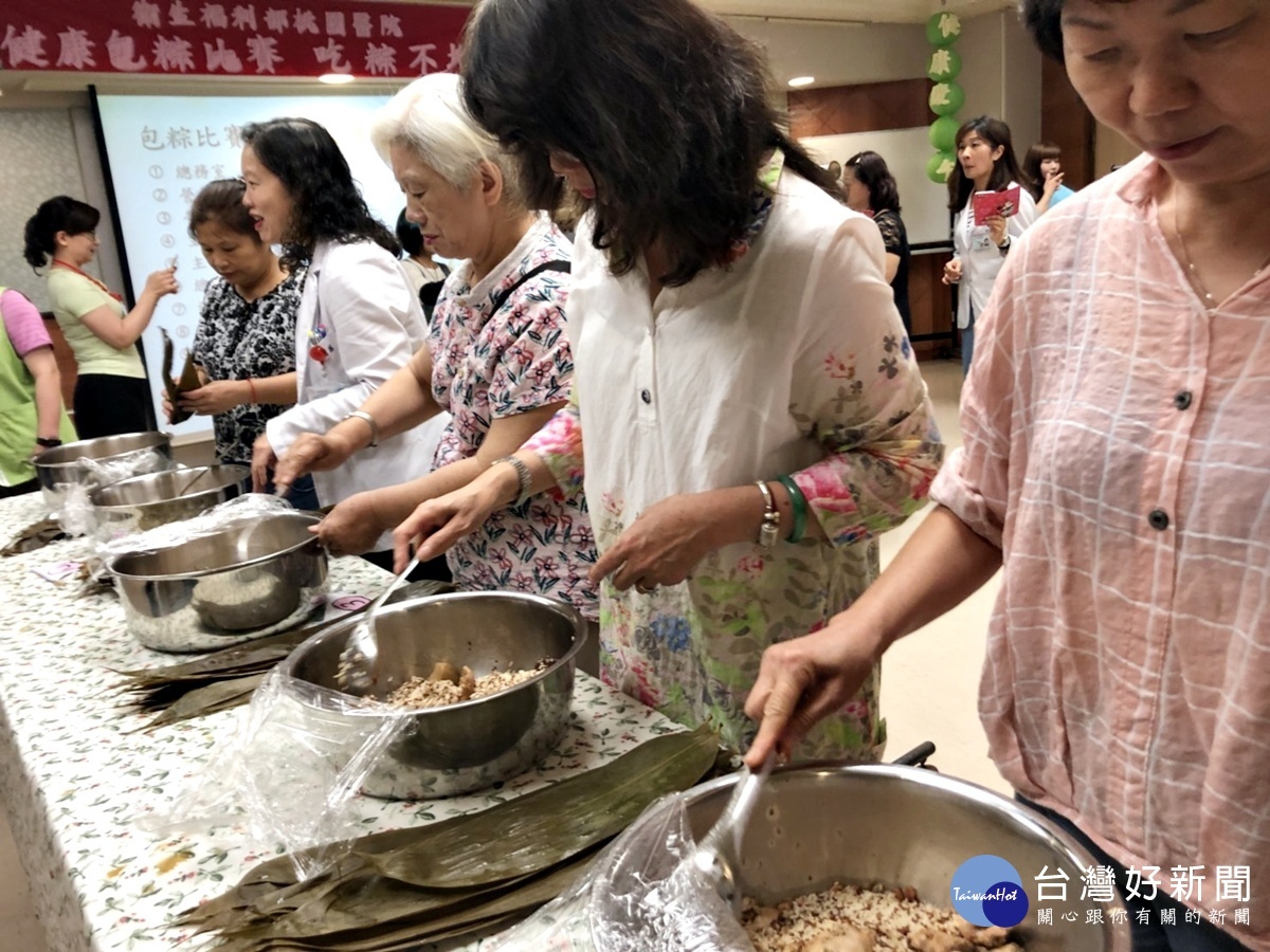 桃園醫院健康包粽比賽 低油低鹽低熱量高纖吃出健康