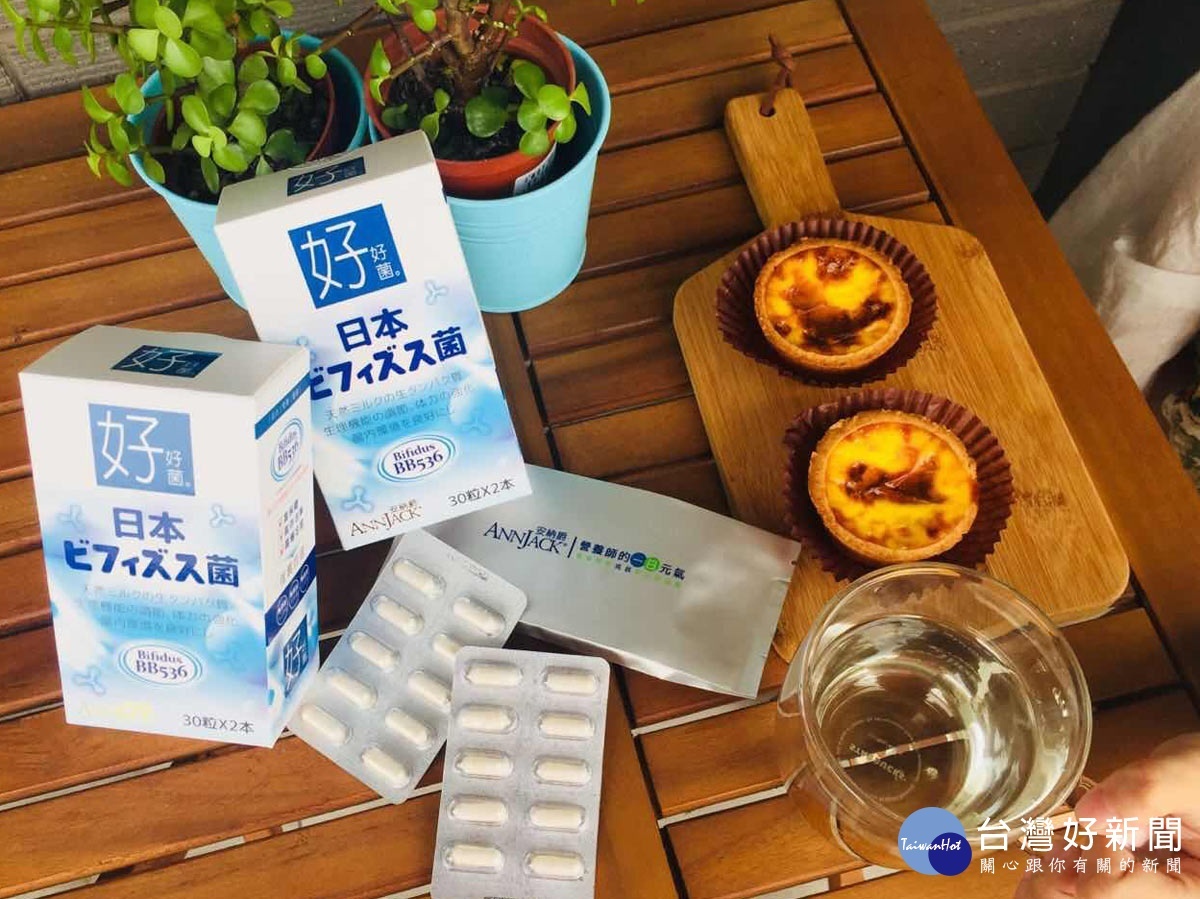 益生菌最好是挑選不易受潮的包裝,例如:PTP此種包裝型態,每次食用時只要取出一顆,且每次取用時卻不會影響到其他顆的活性,這種包裝其實是比較適合益生菌的。