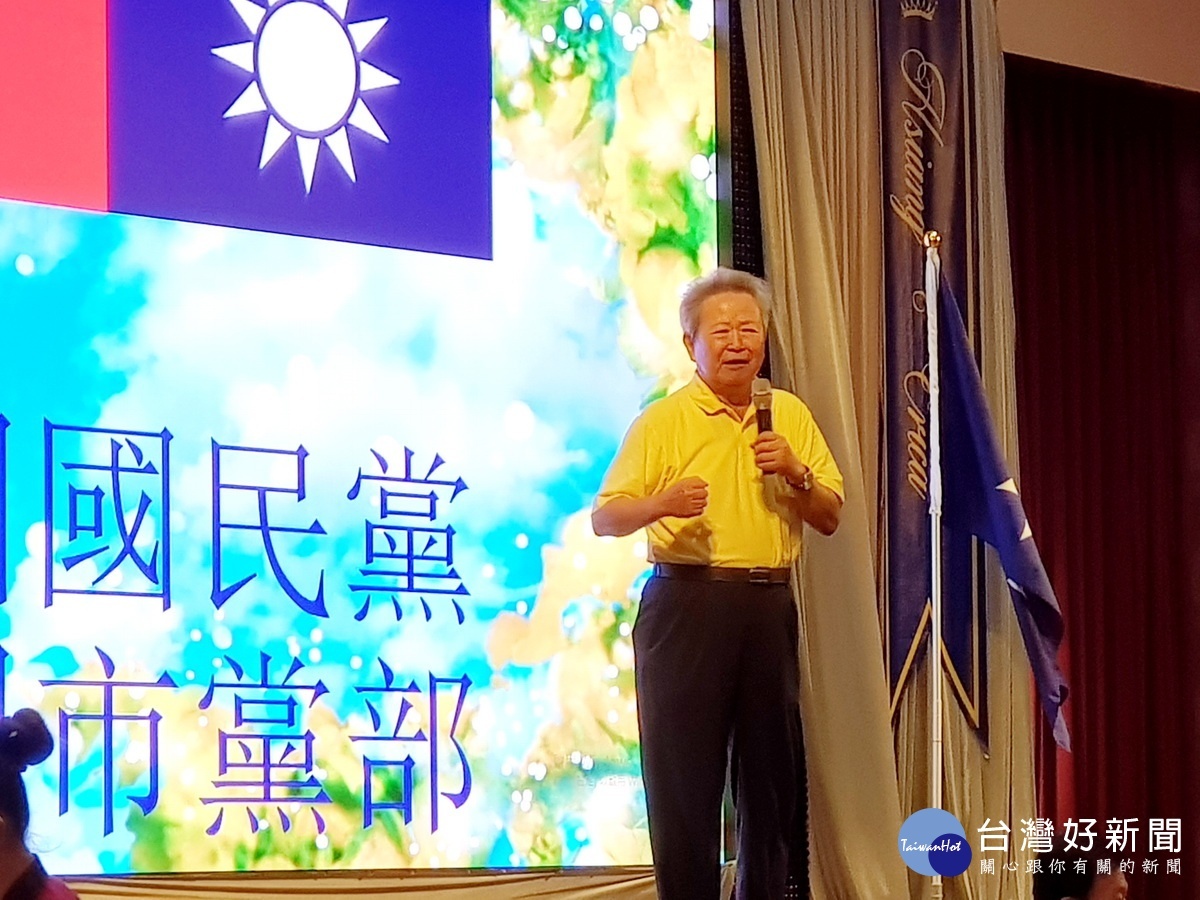 國民黨桃園市黨部主委楊敏盛在端節聯誼餐會中要求大家團結支持國民黨。